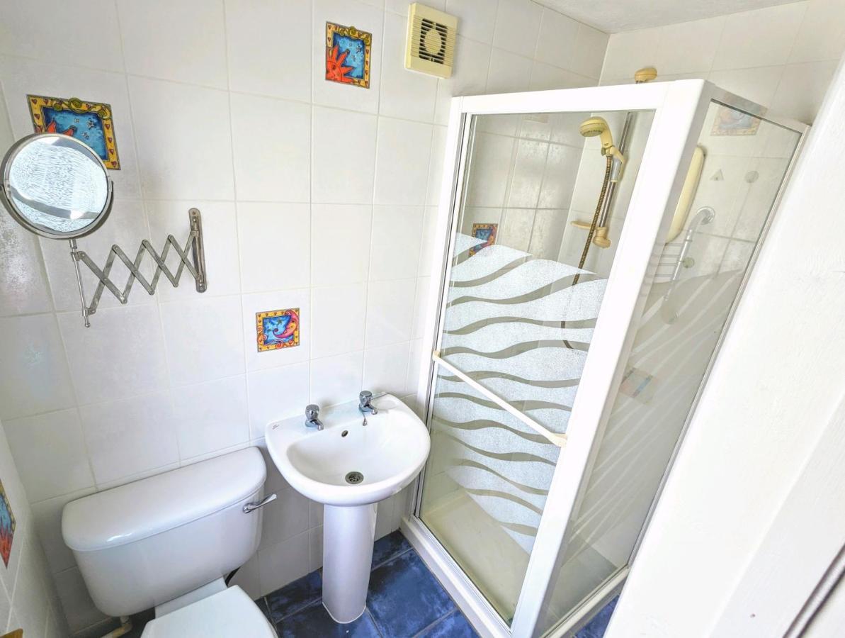 Stunning 4Br House With Free Parking - By Innit Brighton Екстер'єр фото